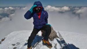 Borovniška zastava zaplapolala na najvišjem vrhu Evrope. 1